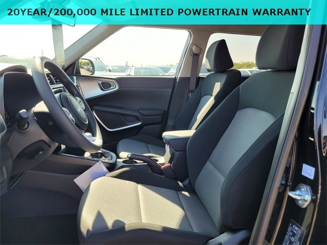 2025 Kia Soul LX Tech Package