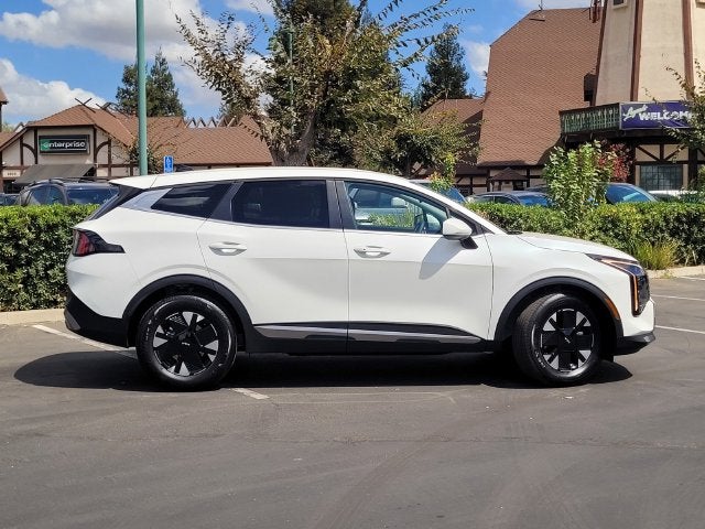 2027 Kia Sportage Hybrid LX