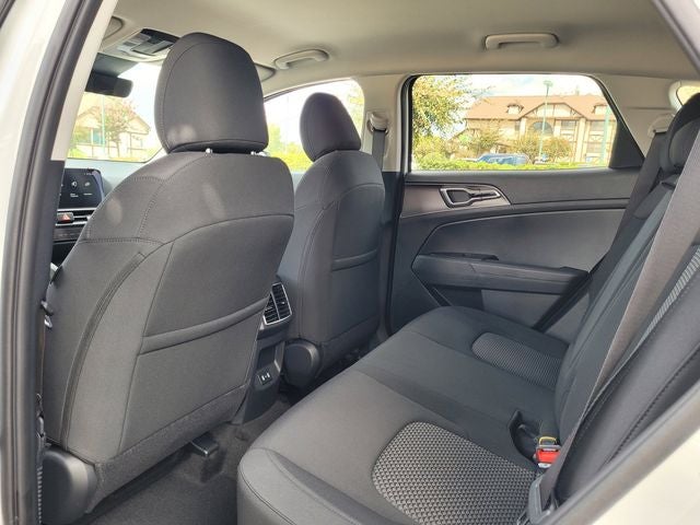 2027 Kia Sportage Hybrid LX
