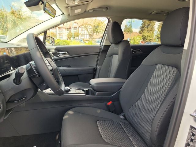 2027 Kia Sportage Hybrid LX