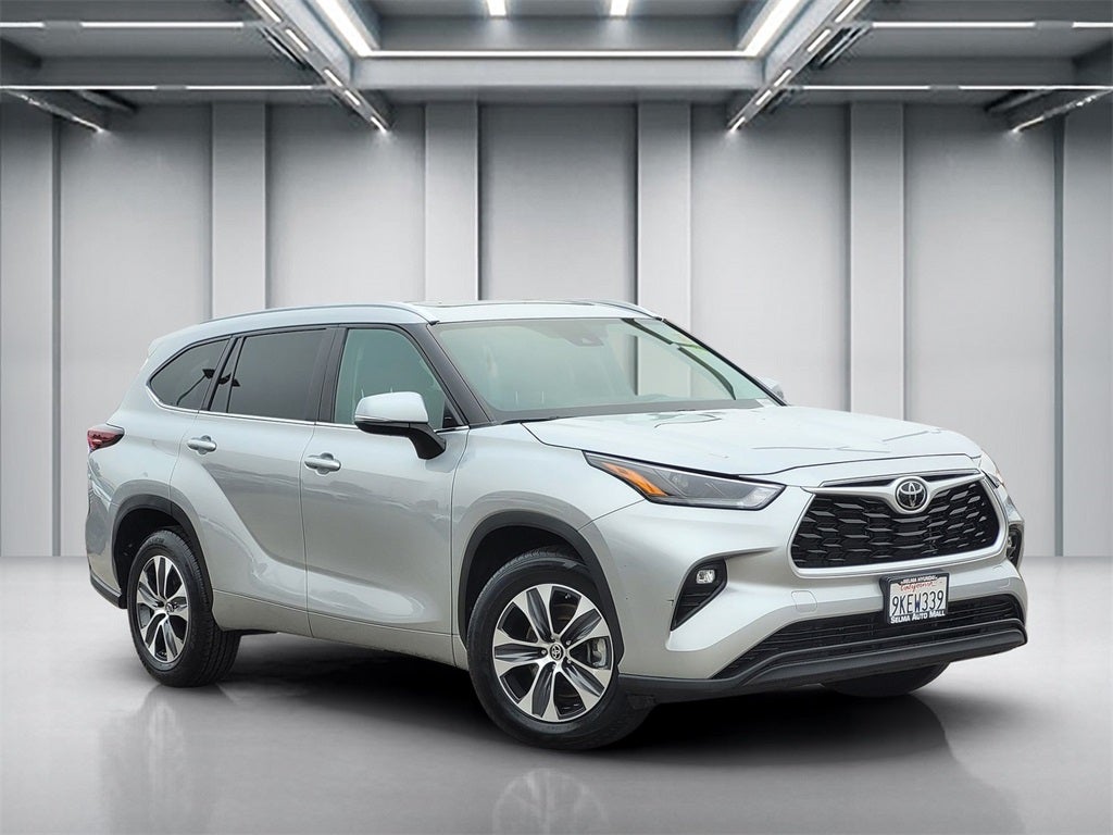 2024 Toyota Highlander XLE