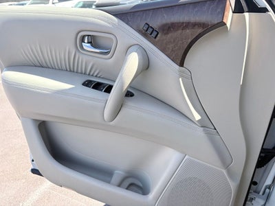 2016 INFINITI QX80 Base