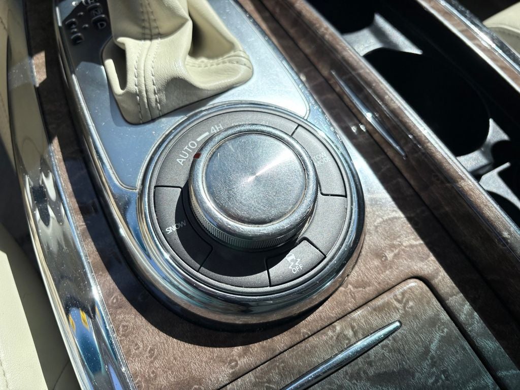2016 INFINITI QX80 Base