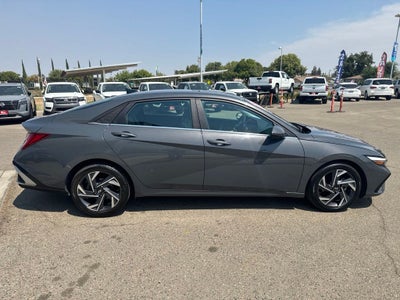 2024 Hyundai Elantra Limited