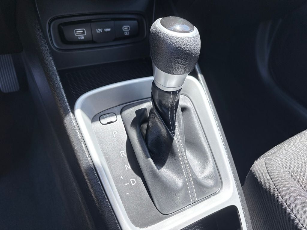 2025 Hyundai Venue SE