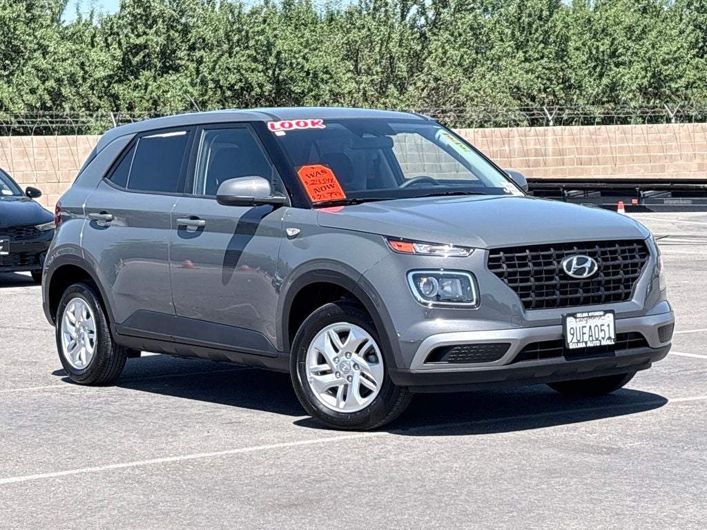2025 Hyundai Venue SE