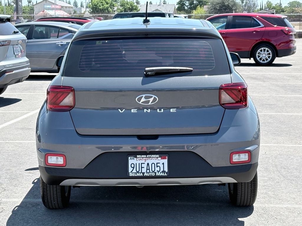 2025 Hyundai Venue SE