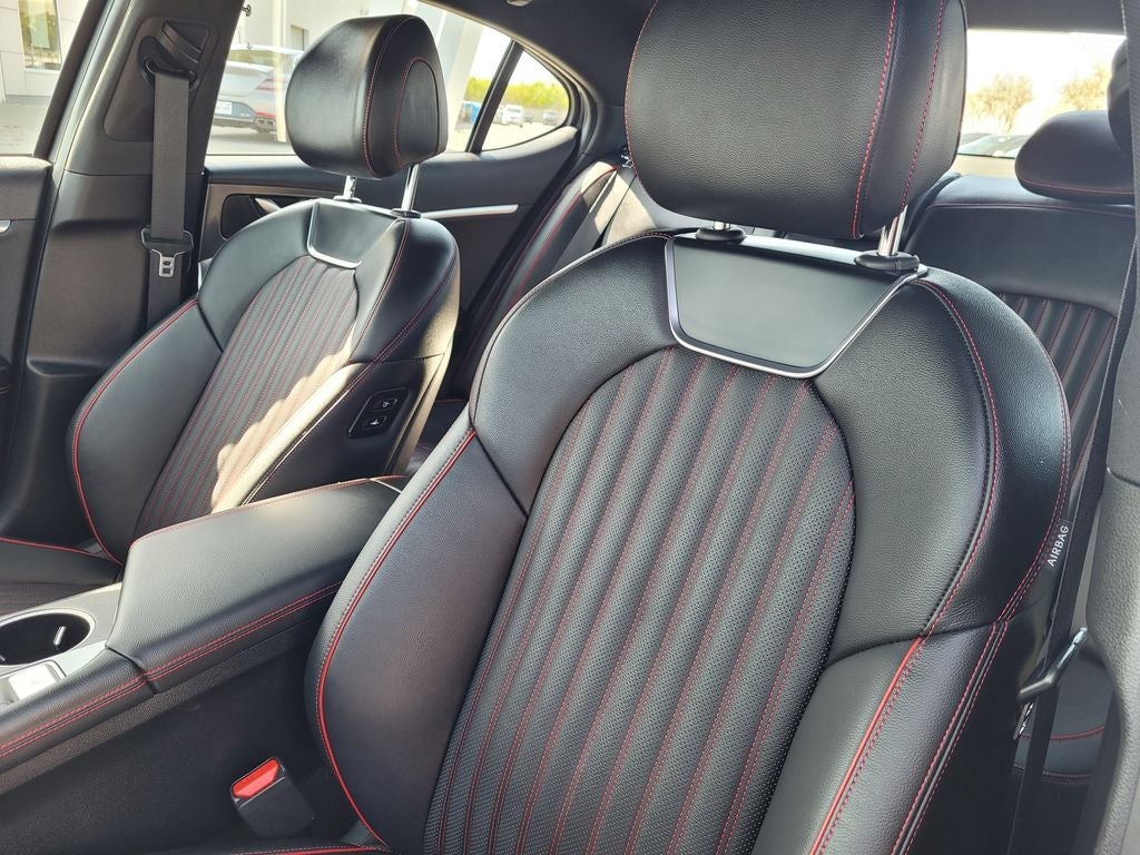 2024 Genesis G70 2.5T