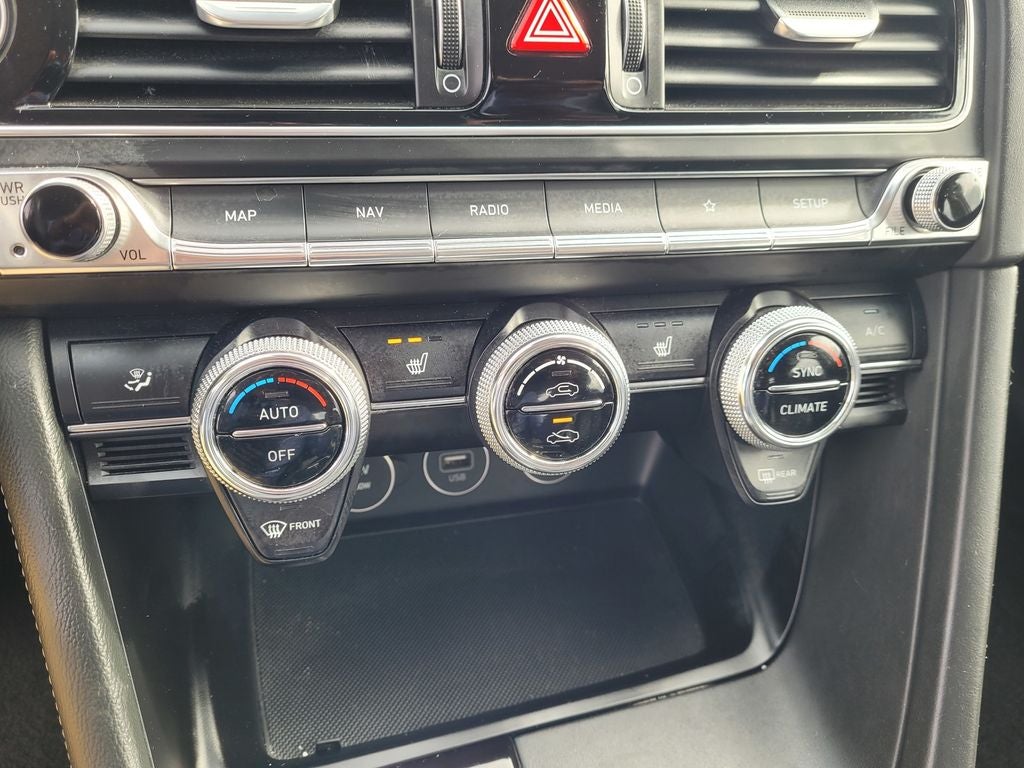 2023 Genesis G70 2.0T