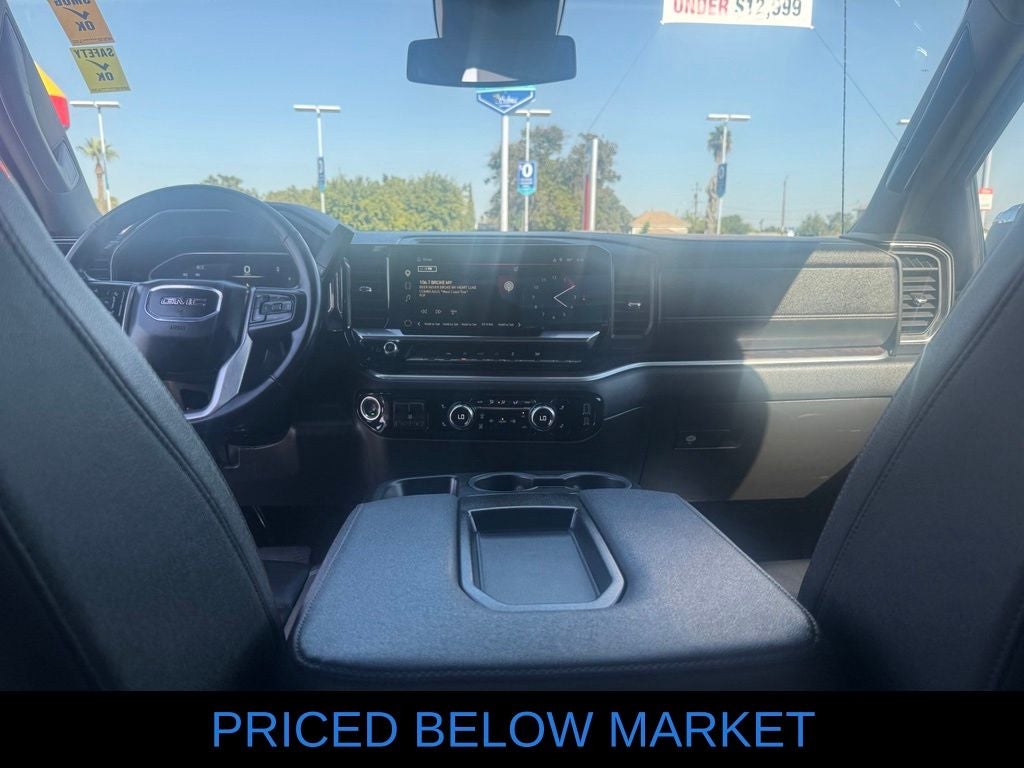 2025 GMC Sierra 1500 SLT