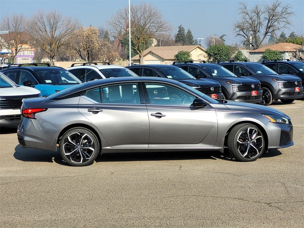 2023 Nissan Altima 2.5 SR