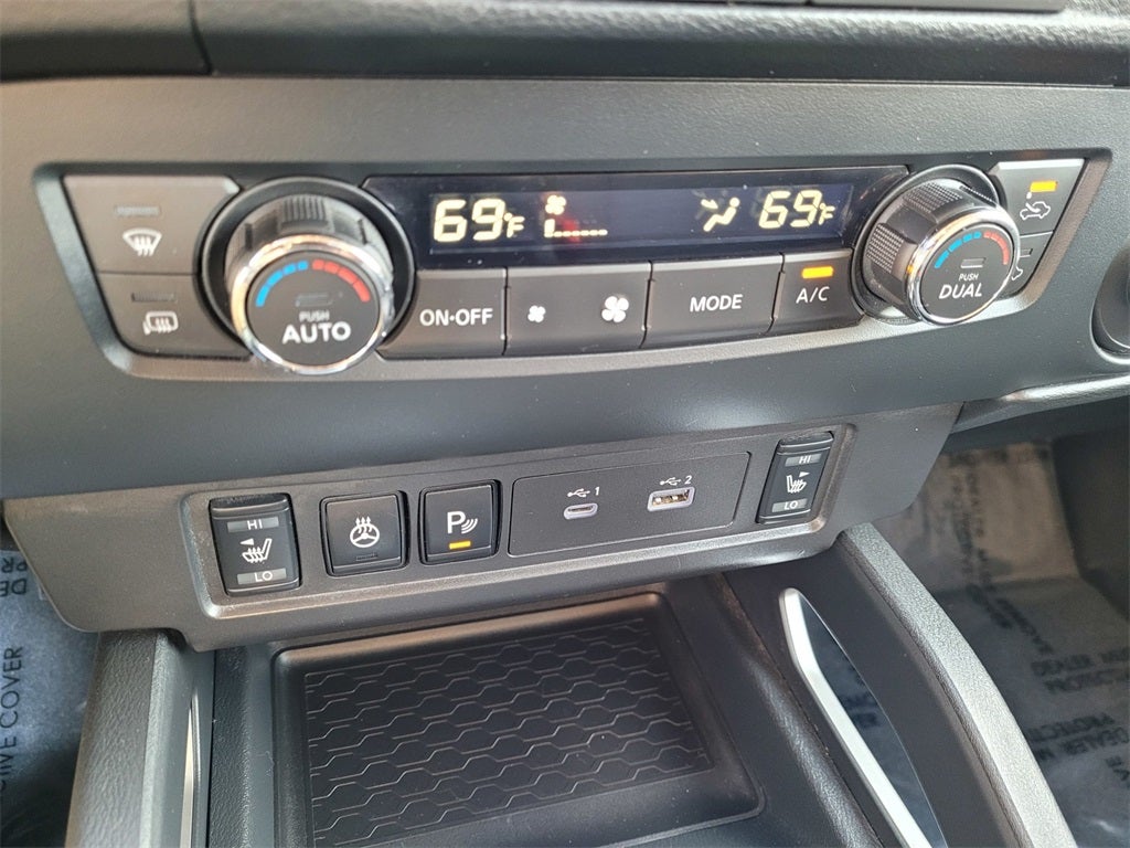 2022 Nissan Frontier SV