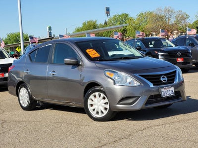 2016 Nissan Versa 1.6 SV