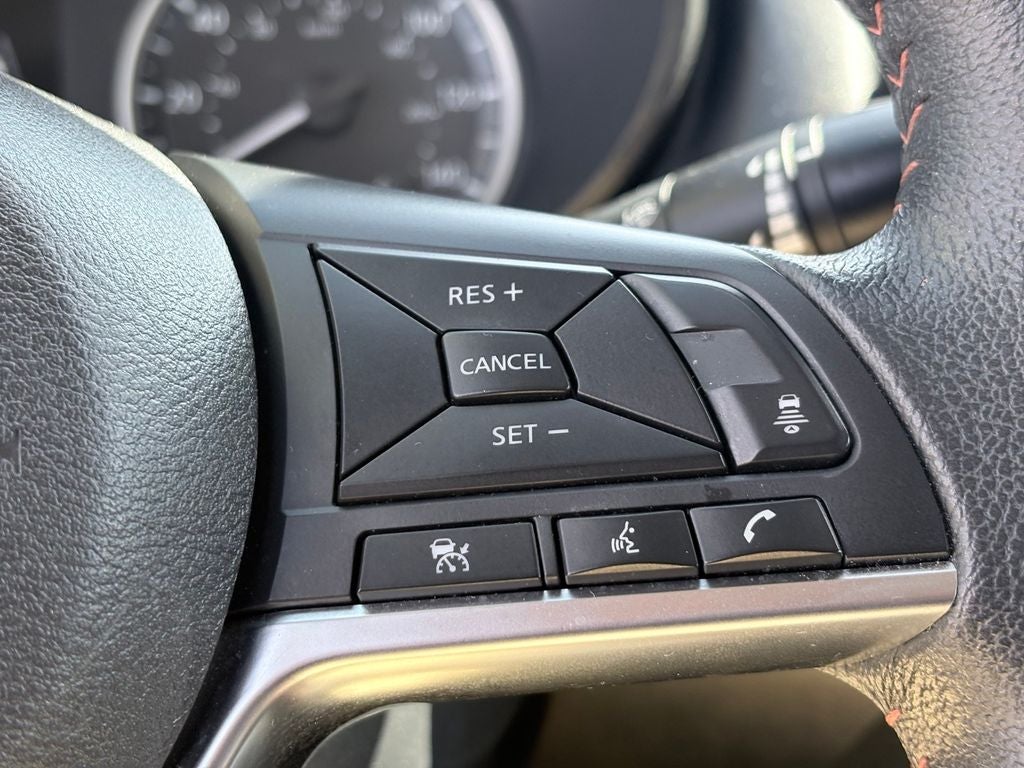 2024 Nissan Versa 1.6 SR