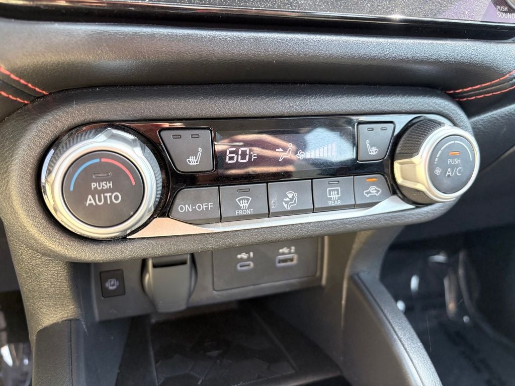 2024 Nissan Versa 1.6 SR