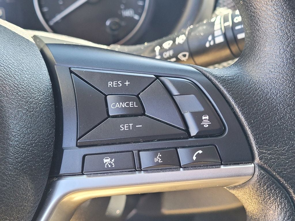 2022 Nissan Kicks SV