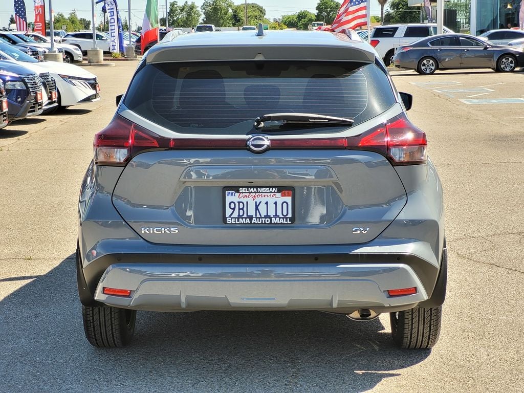 2022 Nissan Kicks SV