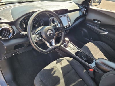 2022 Nissan Kicks SV