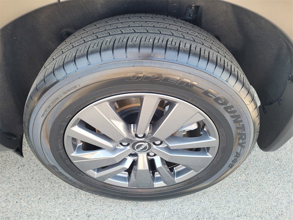 2024 Nissan Pathfinder S