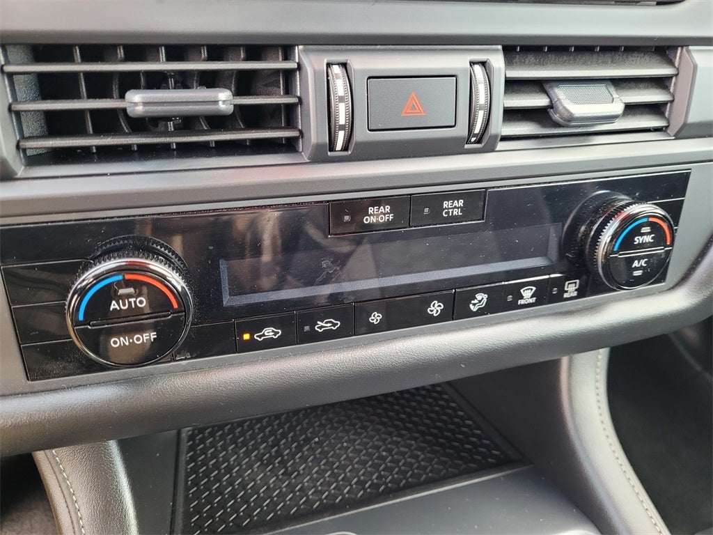 2025 Nissan Pathfinder S