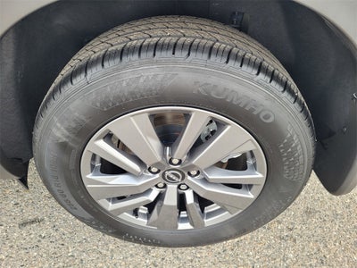 2025 Nissan Pathfinder S