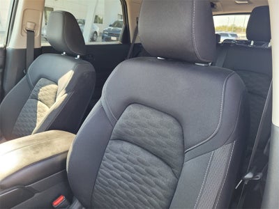 2023 Nissan Pathfinder SV