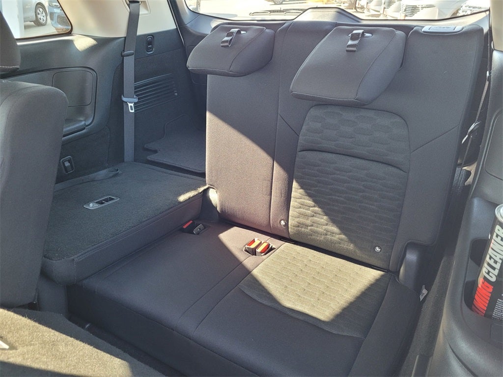 2023 Nissan Pathfinder SV