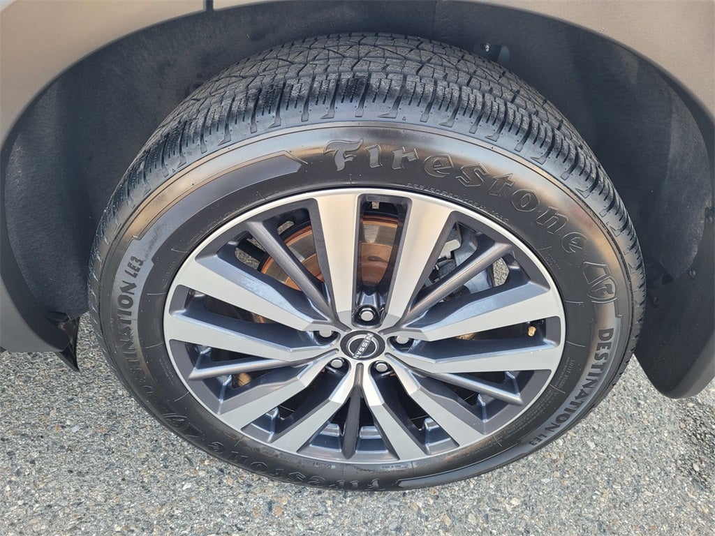 2022 Nissan Pathfinder Platinum