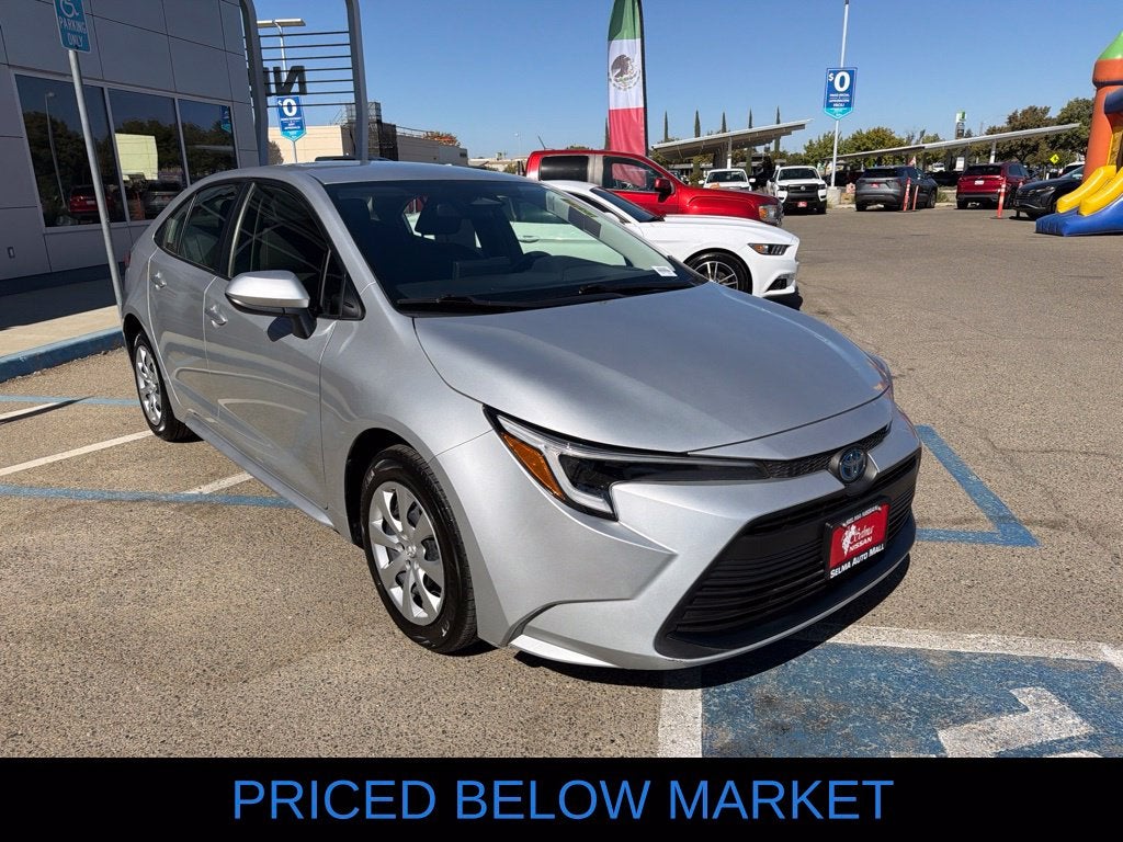 2025 Toyota Corolla Hybrid LE